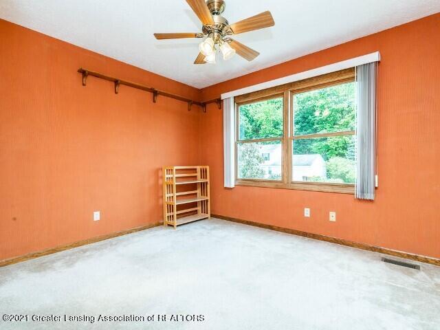 2367 Rolling Ridge Lane Holt, MI 48842 - Photo 43 of 80 041_41
