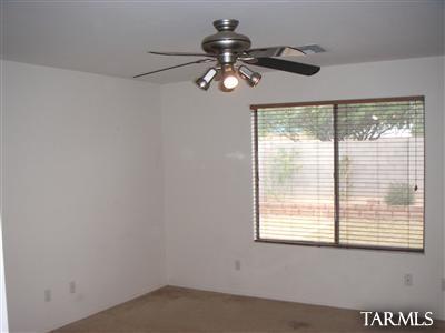 4685 South Valley Road Tucson, AZ 85714 - Photo 13 of 21