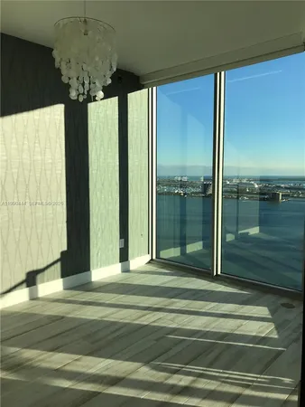 $4,500 | Biscayne Beach, Miami, FL 33137