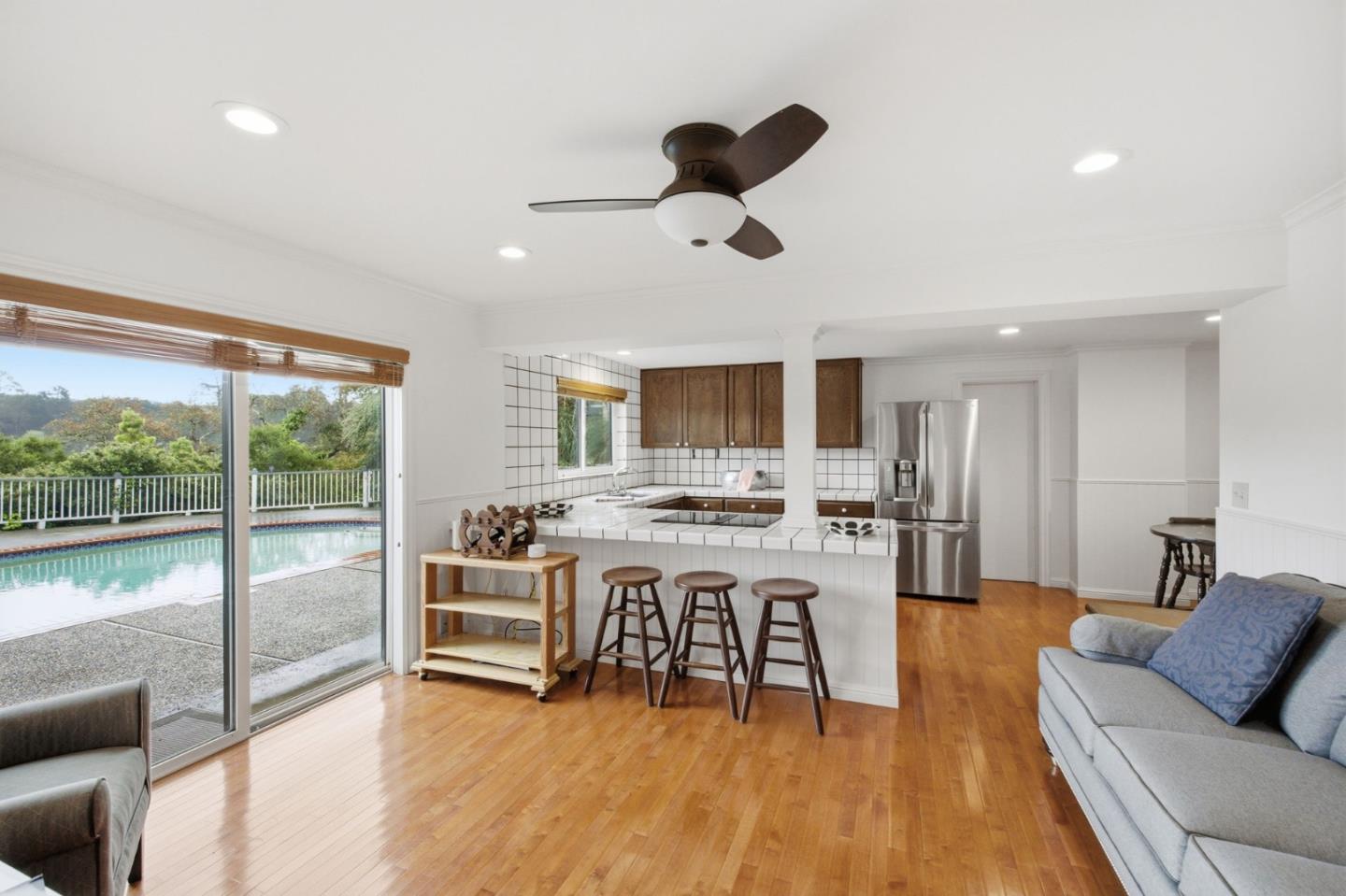 1407 Carlton Road Hillsborough, CA 94010 - Photo 26 of 28