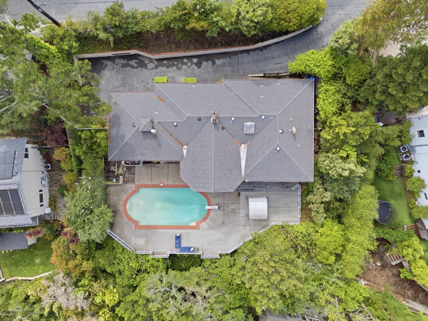 1407 Carlton Road Hillsborough, CA 94010 - Photo 4 of 28