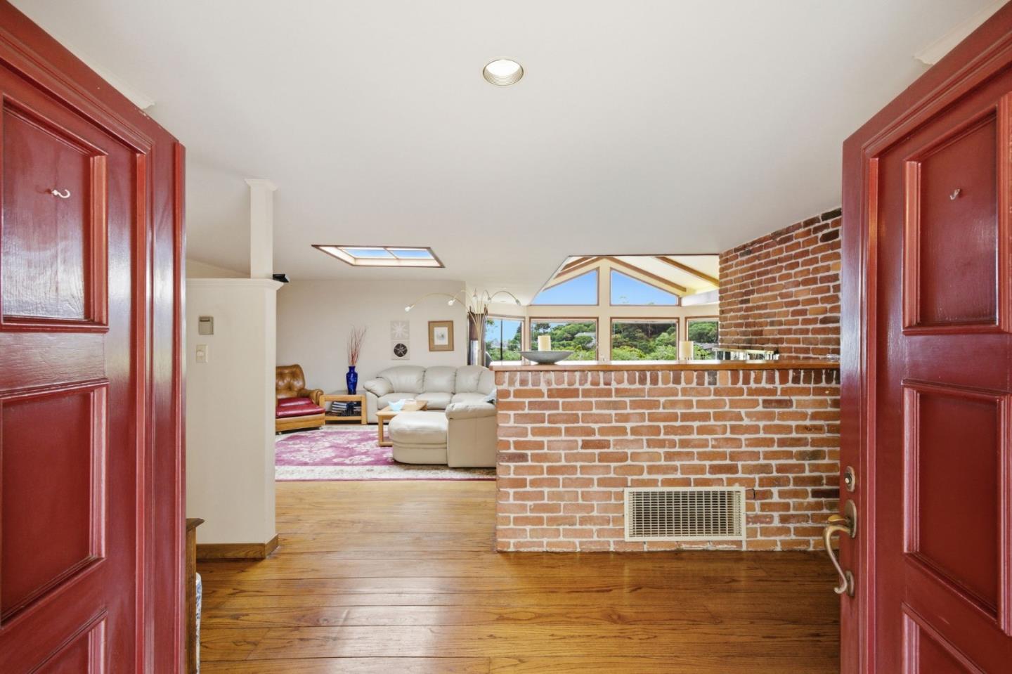 1407 Carlton Road Hillsborough, CA 94010 - Photo 7 of 28