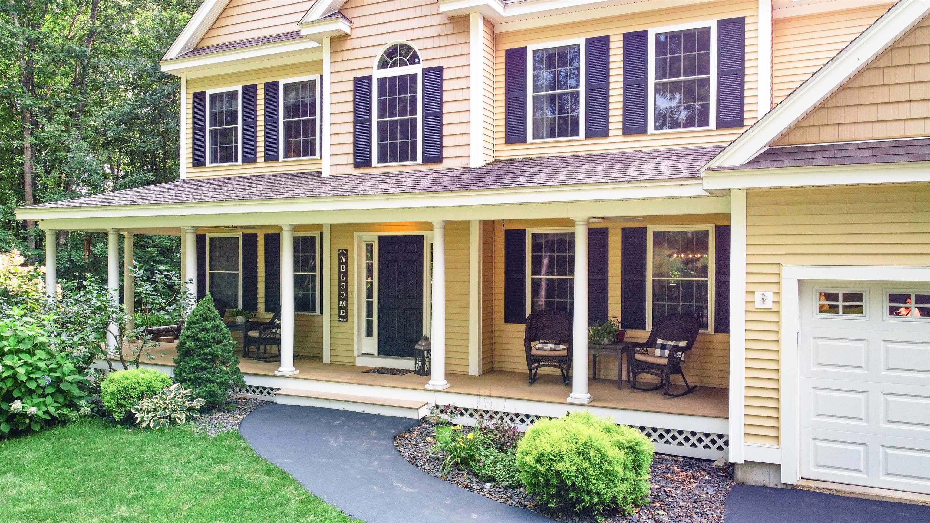 27 Cardiff Road Windham, NH 03087 - Photo 2 of 35