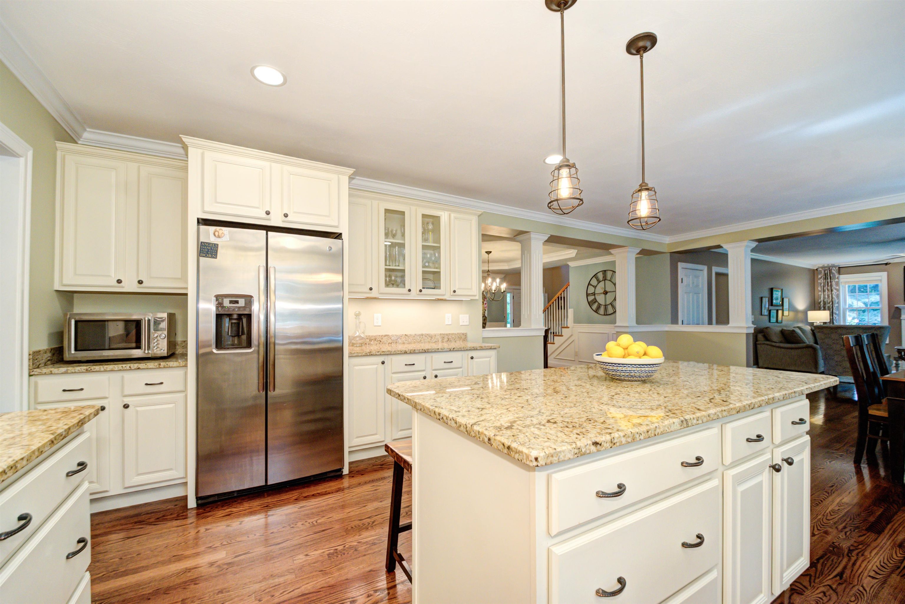 27 Cardiff Road Windham, NH 03087 - Photo 5 of 35