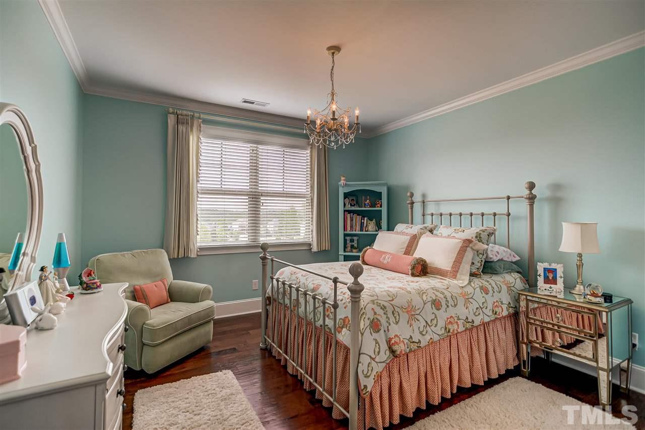 5028 Fanyon Way Raleigh, NC 27612 - Photo 17 of 26 Gallery Image 17