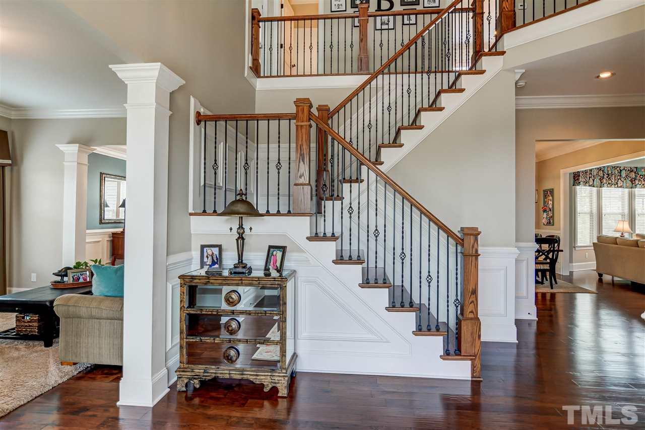 5028 Fanyon Way Raleigh, NC 27612 - Photo 2 of 26 Gallery Image 2