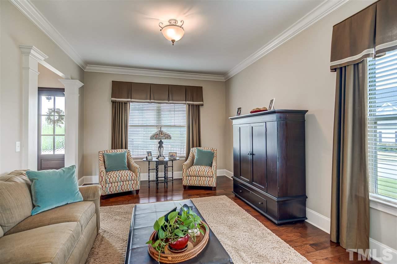 5028 Fanyon Way Raleigh, NC 27612 - Photo 3 of 26 Gallery Image 3