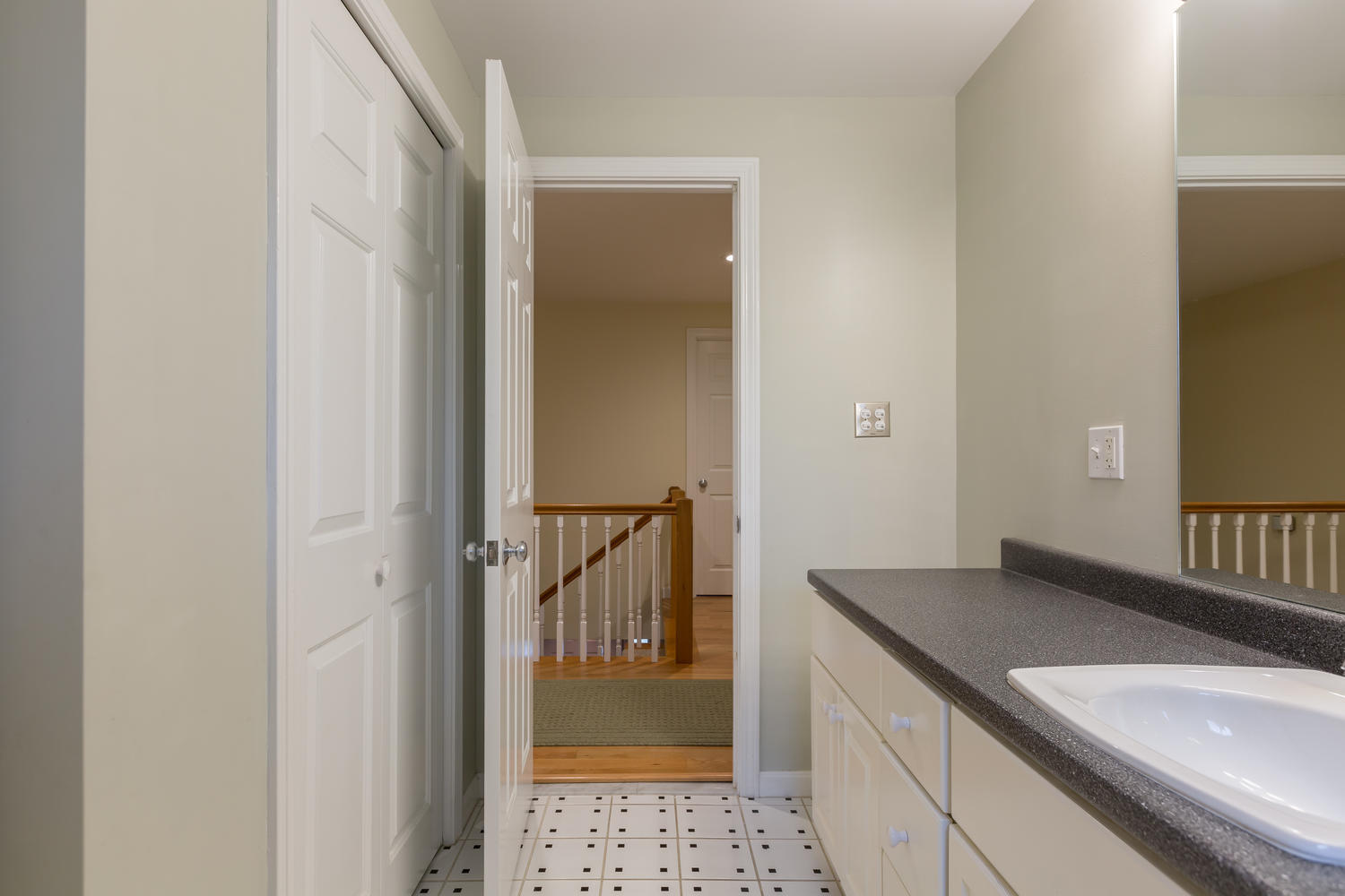 21 Schooner Road Scarborough, ME 04074 - Photo 41 of 48 2nd floor full bath
