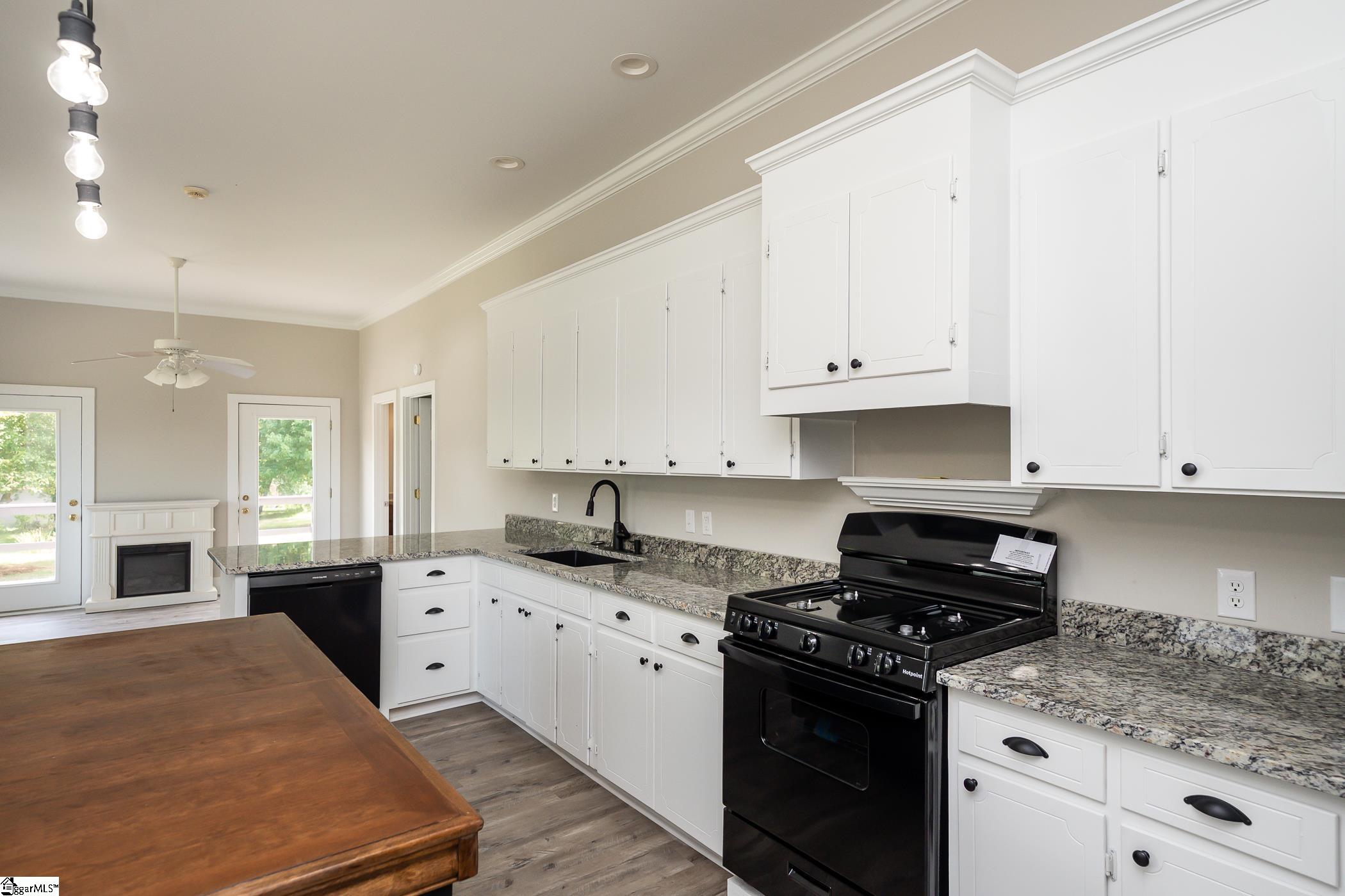 443 South 285 Woodruff, SC 29388 - Photo 24 of 34