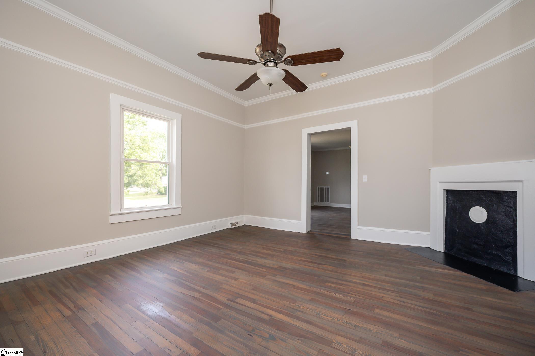 443 South 285 Woodruff, SC 29388 - Photo 3 of 34