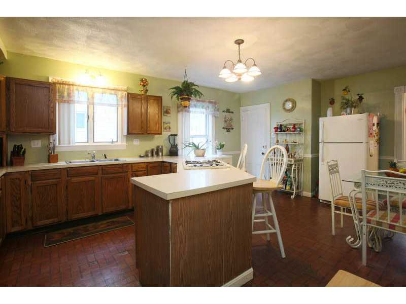 29 Appleton Avenue Pawtucket, RI 02860 - Photo 4 of 8 Other.