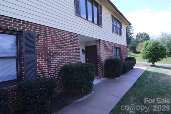 $114,000 | 525 Southwest 12th Street Southwest, Unit 29, Hickory, NC 28602