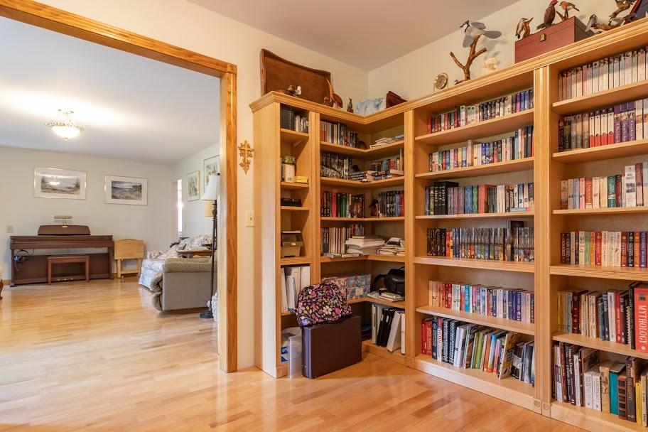 22 Millvale Road Bucksport, ME 04416 - Photo 20 of 41 Office Built Ins
