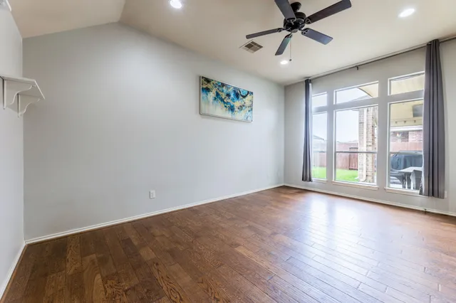 $2,600 | 10923 Starling Creek Drive, Richmond, TX 77406