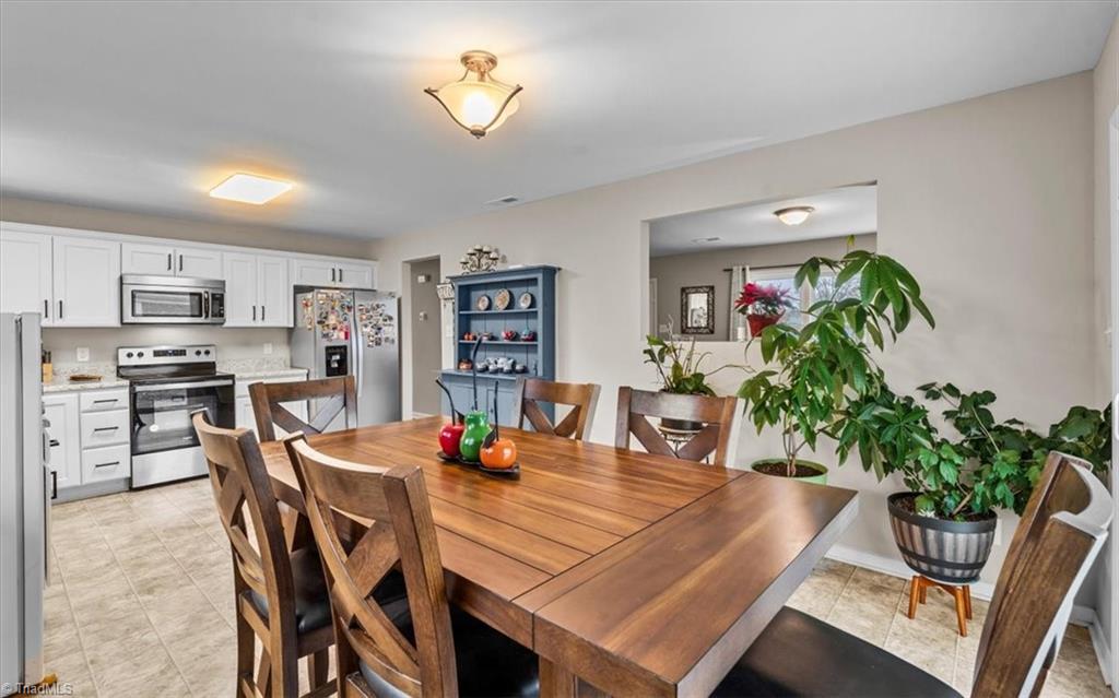 601 Runyon Drive High Point, NC 27260 - Photo 17 of 47