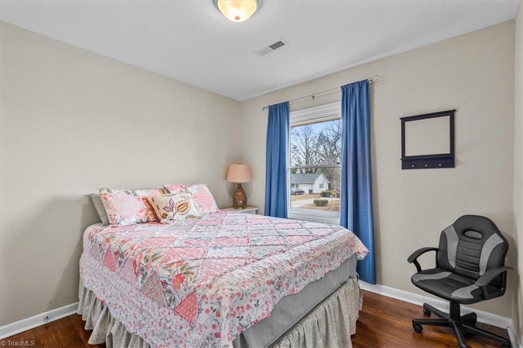 601 Runyon Drive High Point, NC 27260 - Photo 23 of 47