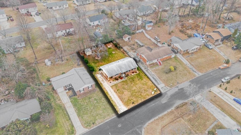 601 Runyon Drive High Point, NC 27260 - Photo 40 of 47