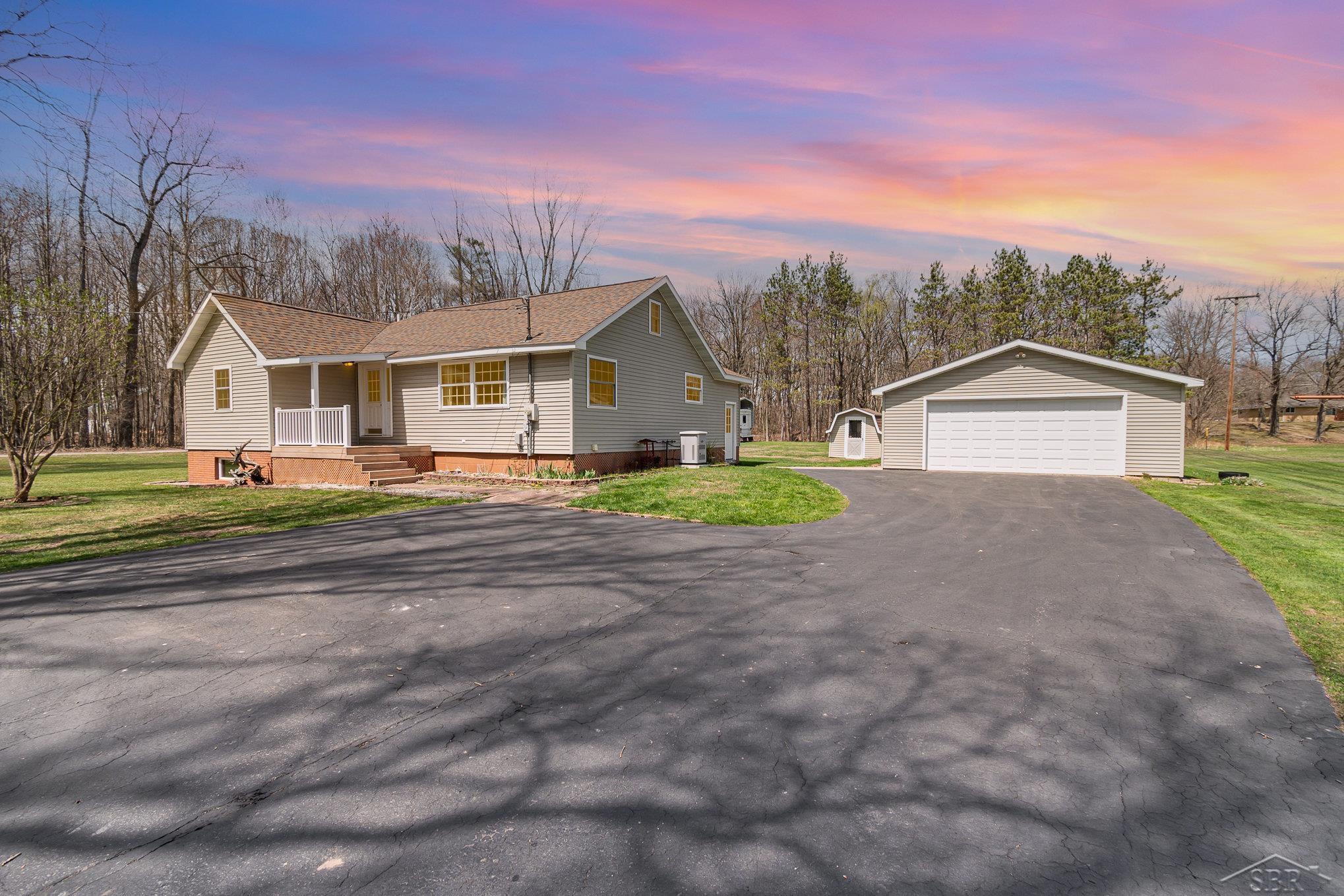 1183 East Stewart Road Midland, MI 48640 - Photo 1 of 24 50173011-610df57c-656a-4ab0-a2d9-0688a62b1082.JPG