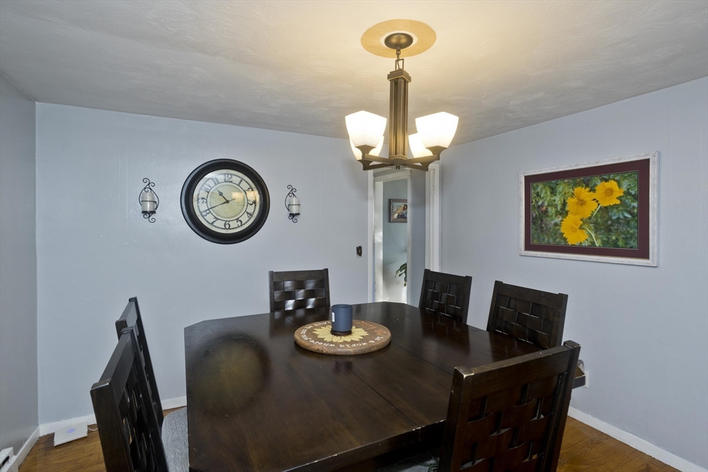 1722 Carew Street Springfield, MA 01104 - Photo 12 of 28 Gallery Image 12