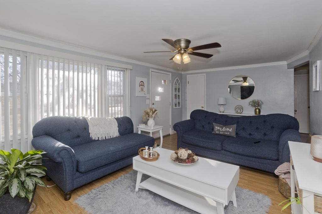 1722 Carew Street Springfield, MA 01104 - Photo 16 of 28 Gallery Image 16