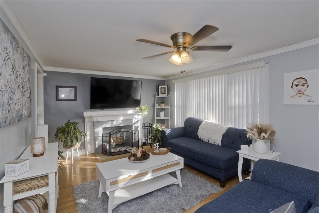 1722 Carew Street Springfield, MA 01104 - Photo 17 of 28 Gallery Image 17