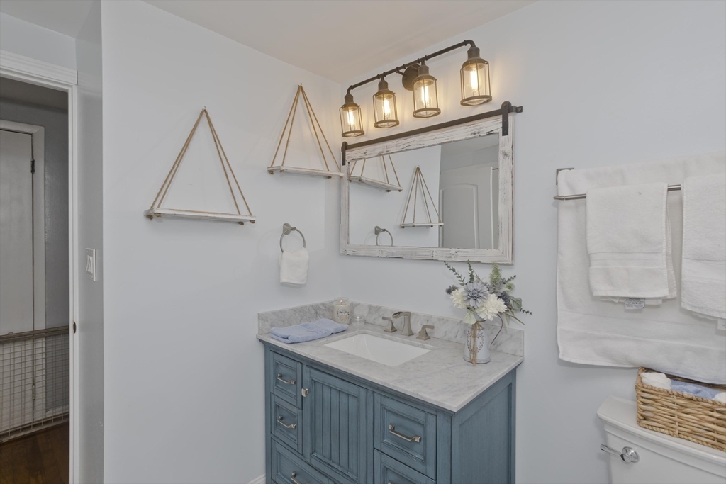 1722 Carew Street Springfield, MA 01104 - Photo 20 of 28 Gallery Image 20