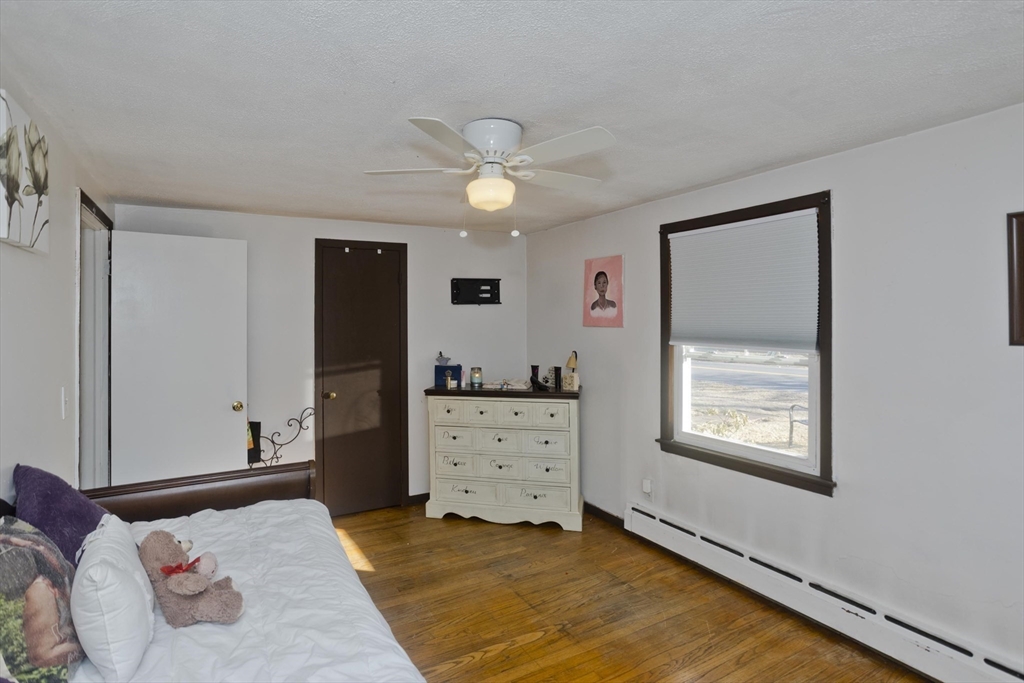 1722 Carew Street Springfield, MA 01104 - Photo 21 of 28 Gallery Image 21