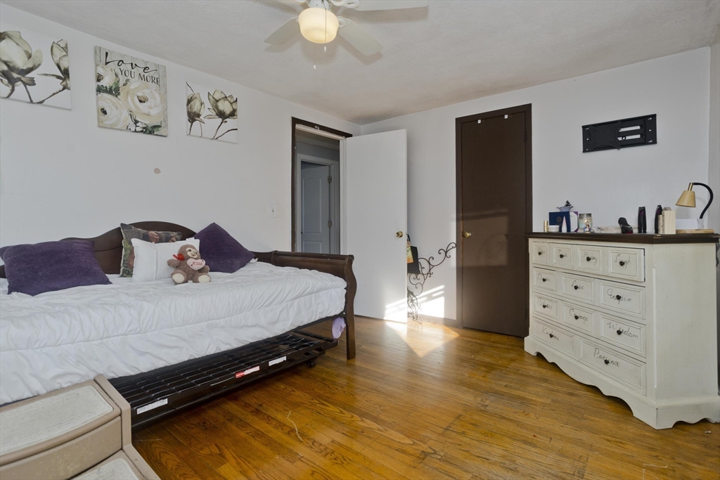 1722 Carew Street Springfield, MA 01104 - Photo 22 of 28 Gallery Image 22