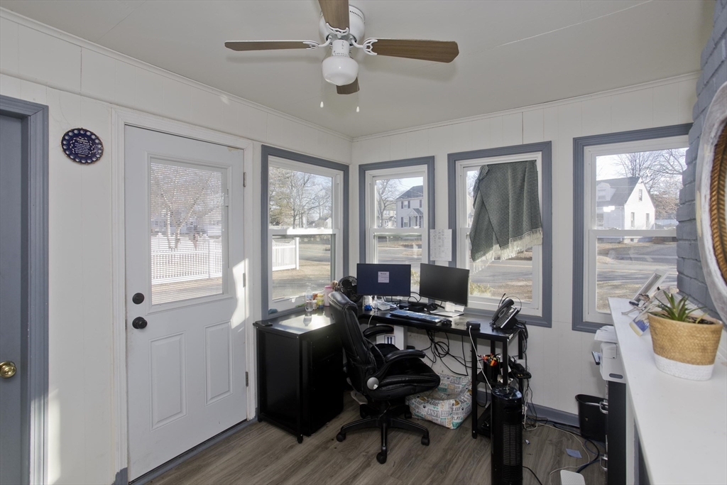 1722 Carew Street Springfield, MA 01104 - Photo 7 of 28 Gallery Image 7