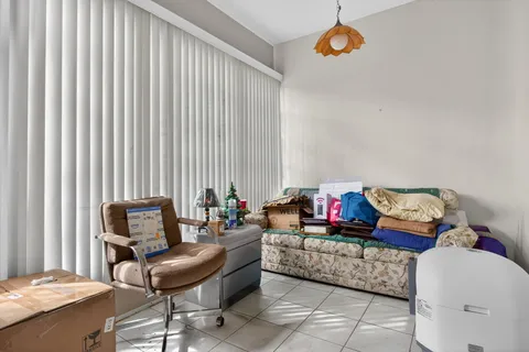 $72,000 | 5111 West Oakland Park Boulevard, Unit 105, Lauderdale Lakes, FL 33313