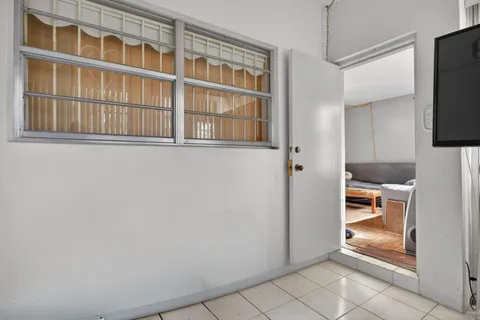 $72,000 | 5111 West Oakland Park Boulevard, Unit 105, Lauderdale Lakes, FL 33313