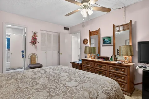 $72,000 | 5111 West Oakland Park Boulevard, Unit 105, Lauderdale Lakes, FL 33313