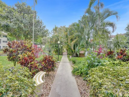 $72,000 | 5111 West Oakland Park Boulevard, Unit 105, Lauderdale Lakes, FL 33313