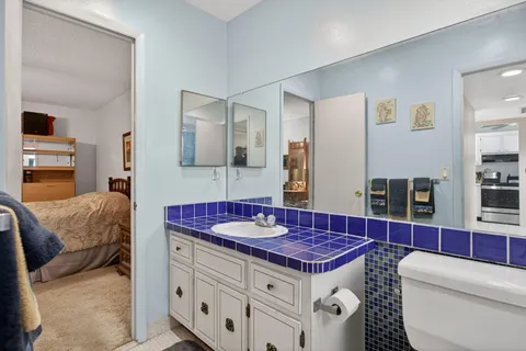 $72,000 | 5111 West Oakland Park Boulevard, Unit 105, Lauderdale Lakes, FL 33313