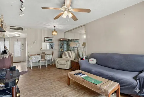 $72,000 | 5111 West Oakland Park Boulevard, Unit 105, Lauderdale Lakes, FL 33313