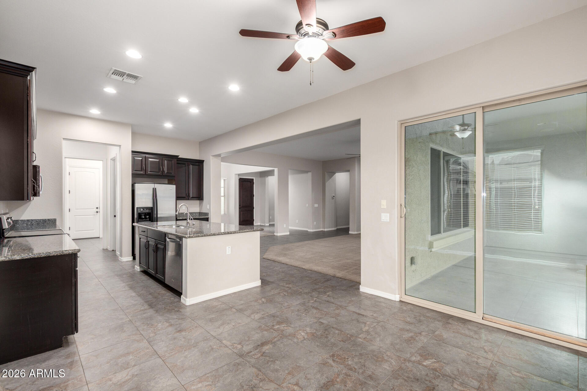 2960 East Derringer Way Gilbert, AZ 85297 - Photo 17 of 73 Kitchen