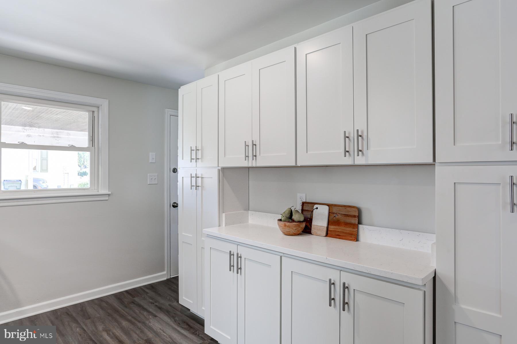 2360 Sycamore Road York, PA 17408 - Photo 7 of 27