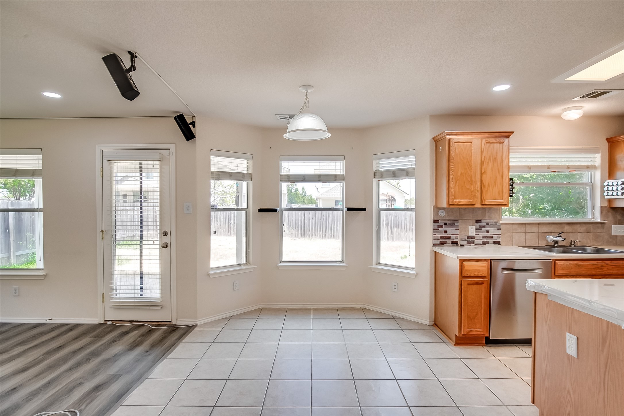 11116 Los Comancheros Road Austin, TX 78717 - Photo 13 of 29 Gallery Image 13