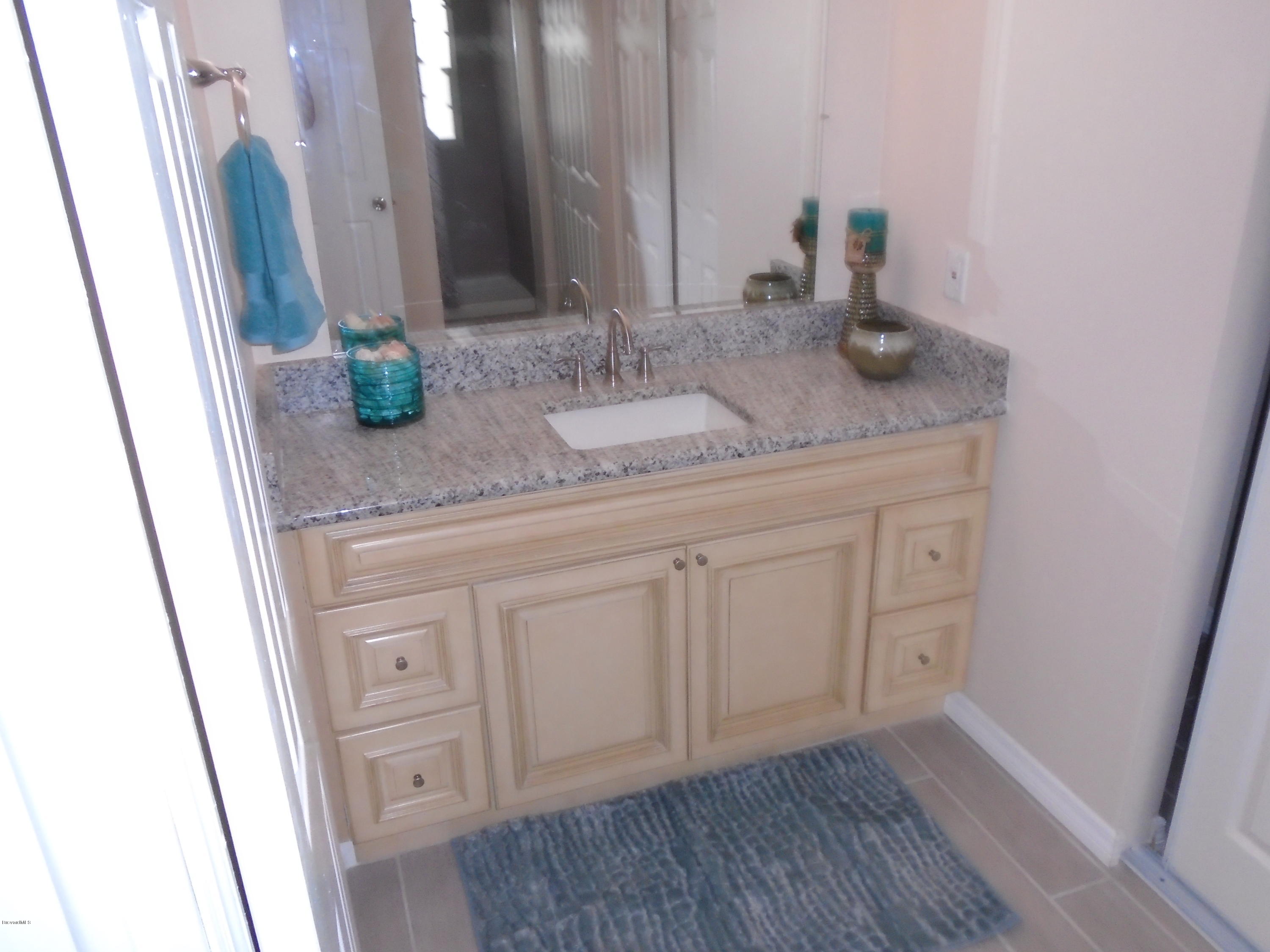 2364 Golfwood Road Melbourne, FL 32935 - Photo 6 of 13 MASTER BATH