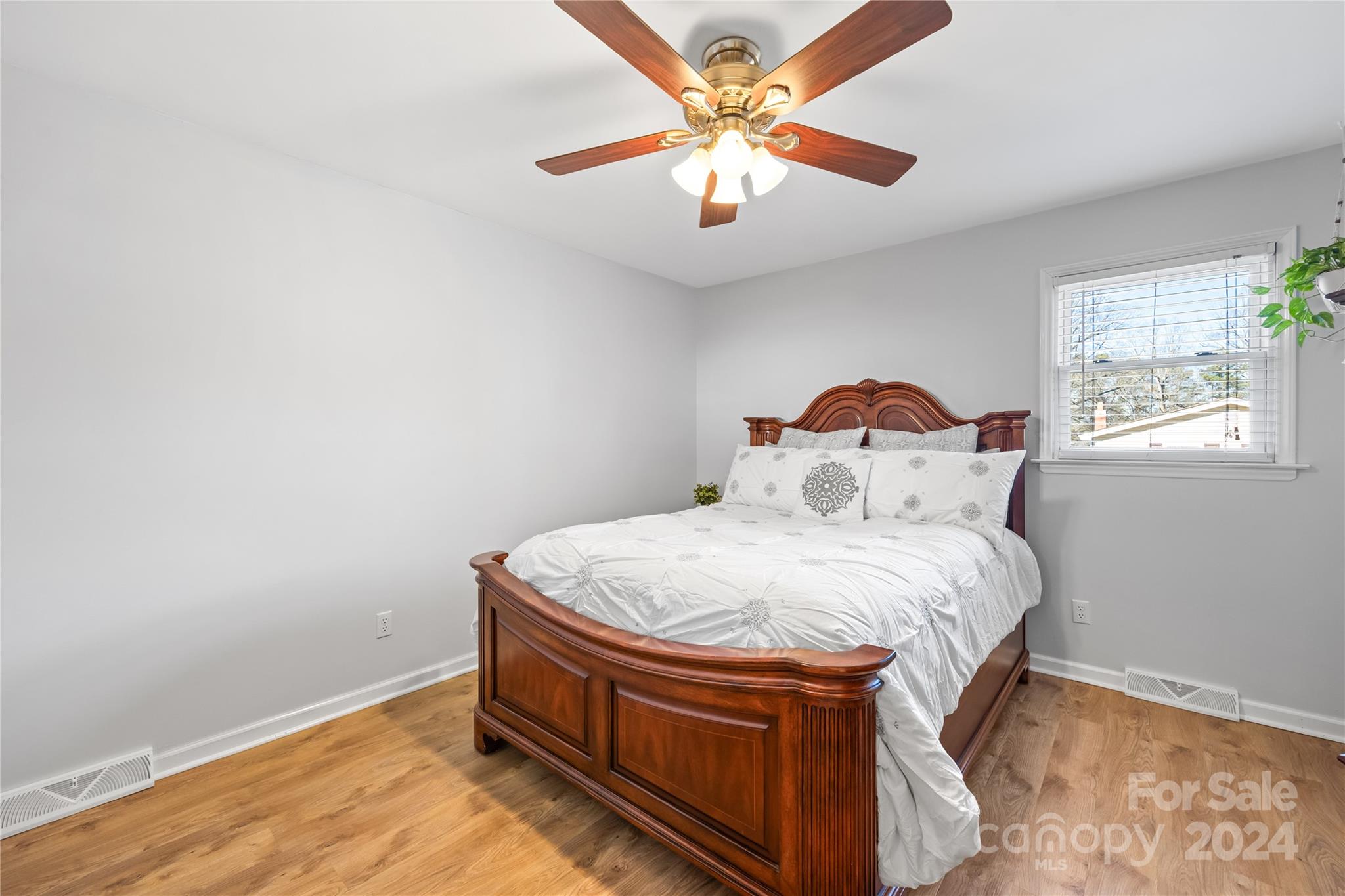 5709 Mingus Road Charlotte, NC 28216 - Photo 15 of 36 Gallery Image 15