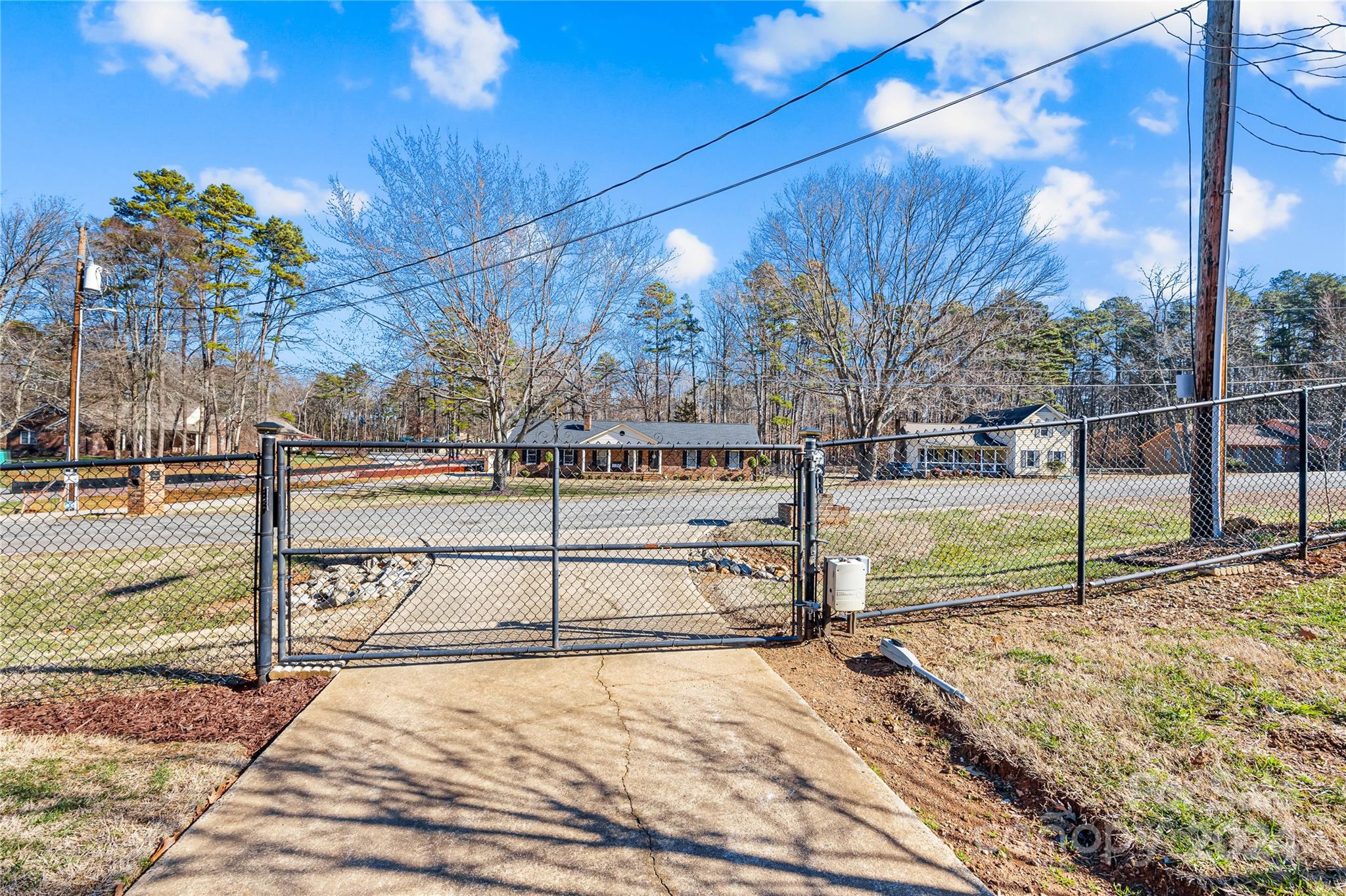 5709 Mingus Road Charlotte, NC 28216 - Photo 27 of 36 Gallery Image 27