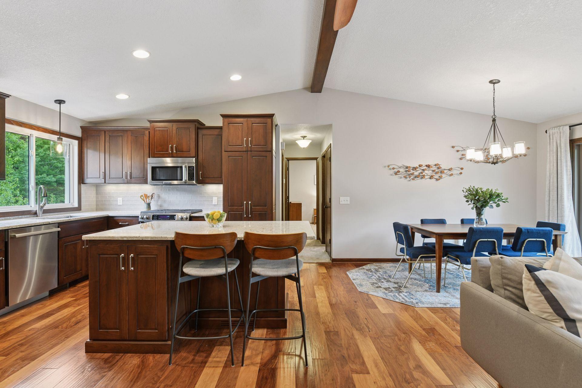 4947 Green Valley Road Minnetonka, MN 55345 - Photo 11 of 35 Gallery Image 11