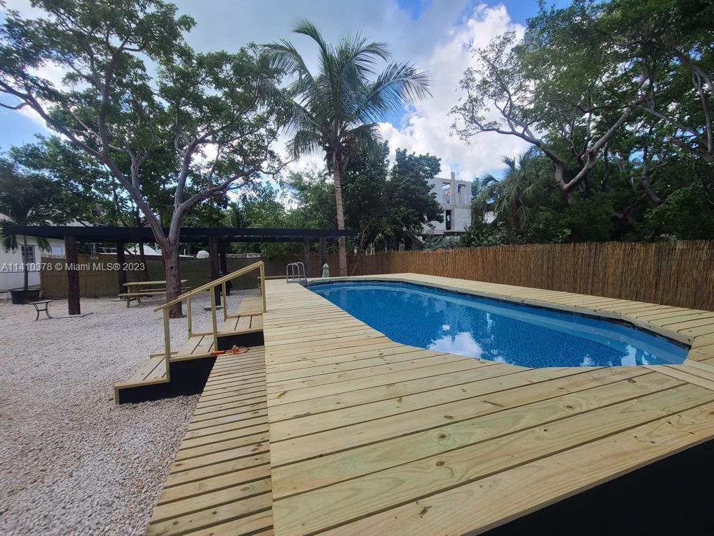 61 East Beach Road Tavernier, FL 33070 - Photo 25 of 31 Gallery Image 25