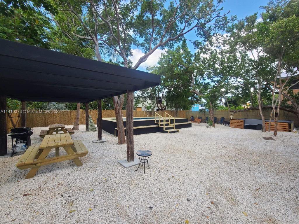 61 East Beach Road Tavernier, FL 33070 - Photo 28 of 31 Gallery Image 28