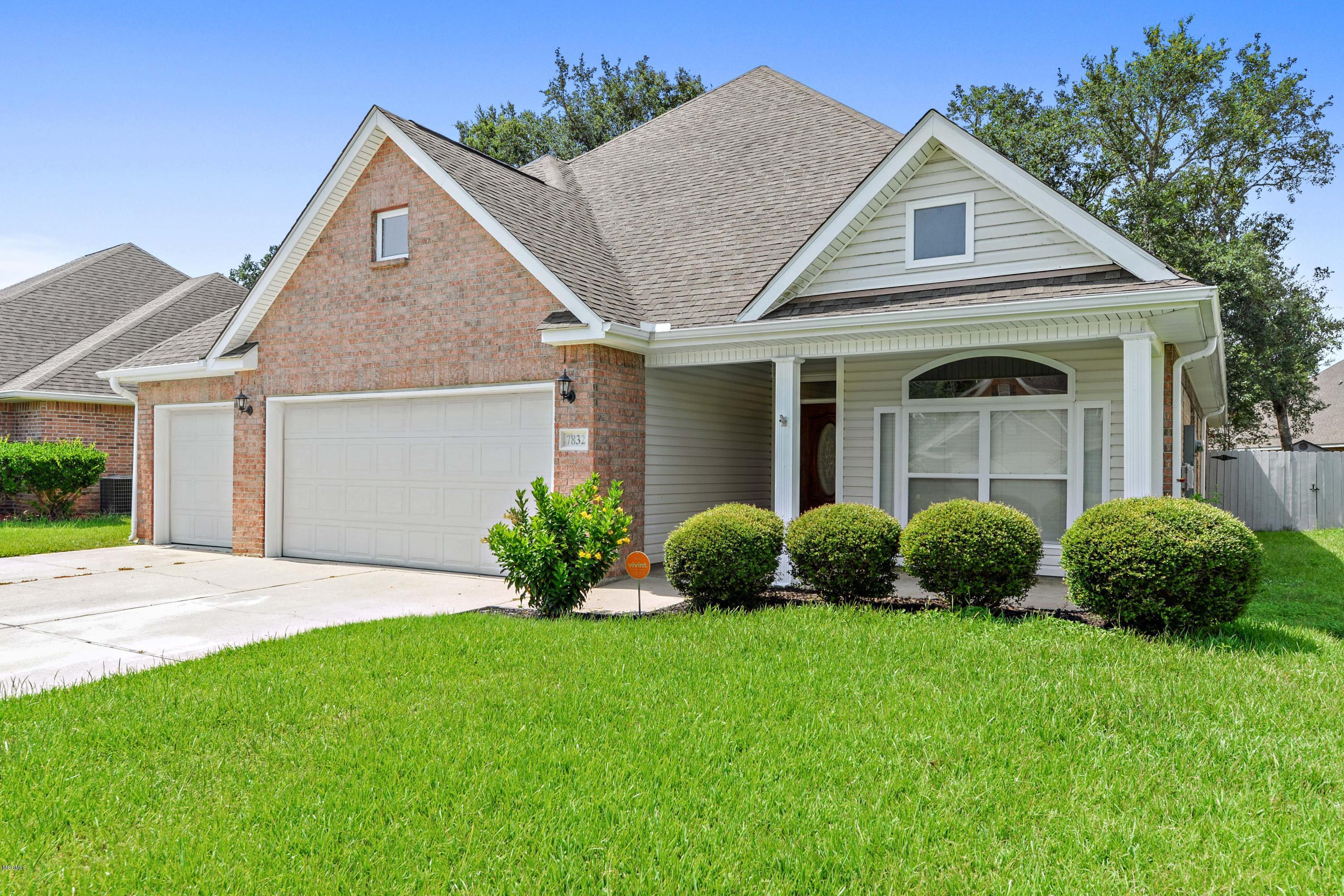 7832 Rue Morgan Ocean Springs, MS 39564 - Photo 1 of 27 002