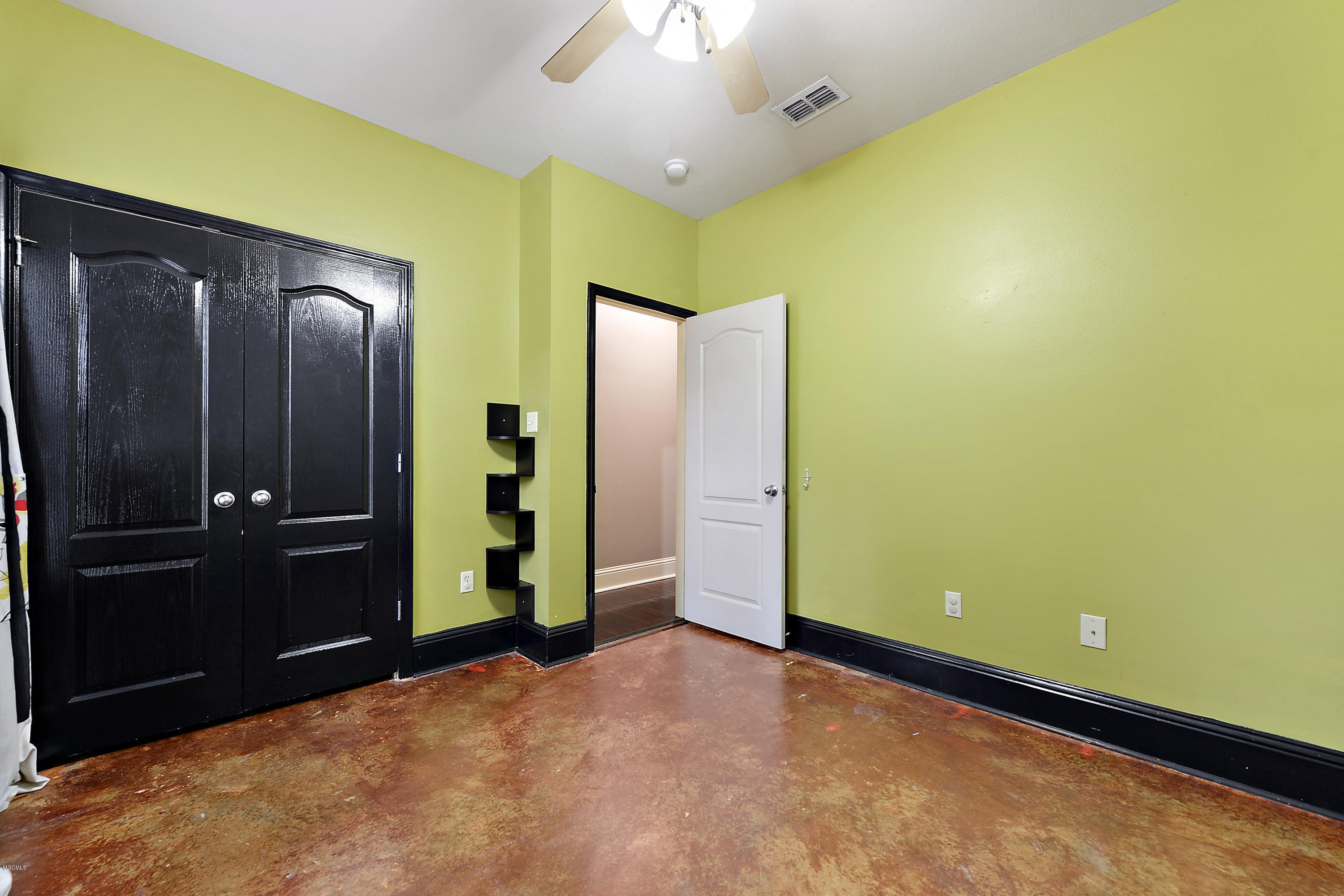 7832 Rue Morgan Ocean Springs, MS 39564 - Photo 21 of 27 016