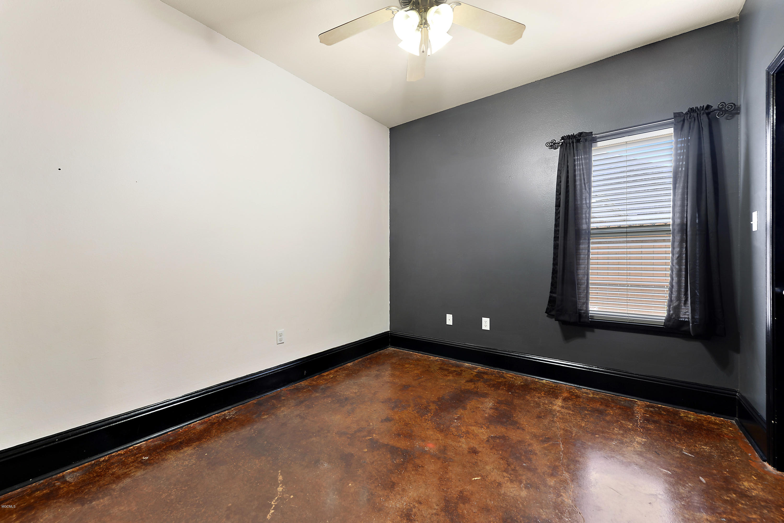 7832 Rue Morgan Ocean Springs, MS 39564 - Photo 22 of 27 017
