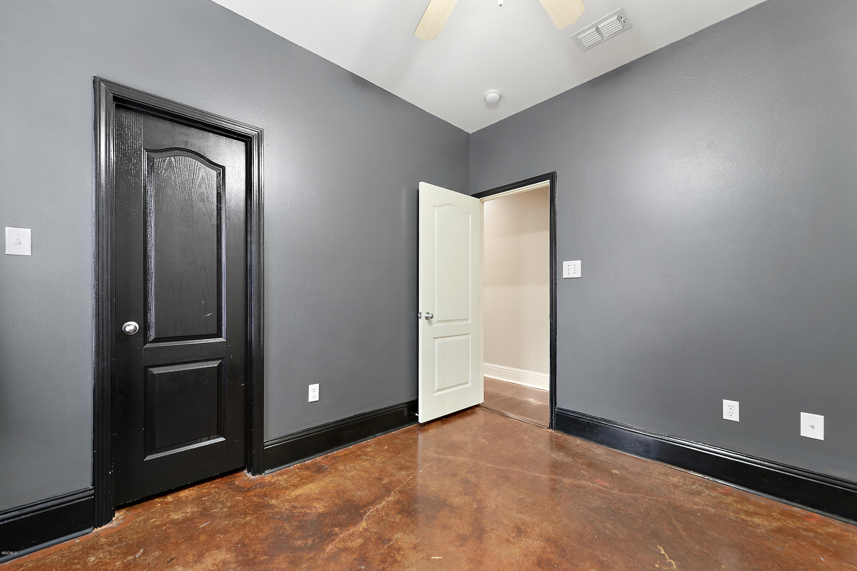 7832 Rue Morgan Ocean Springs, MS 39564 - Photo 23 of 27 018