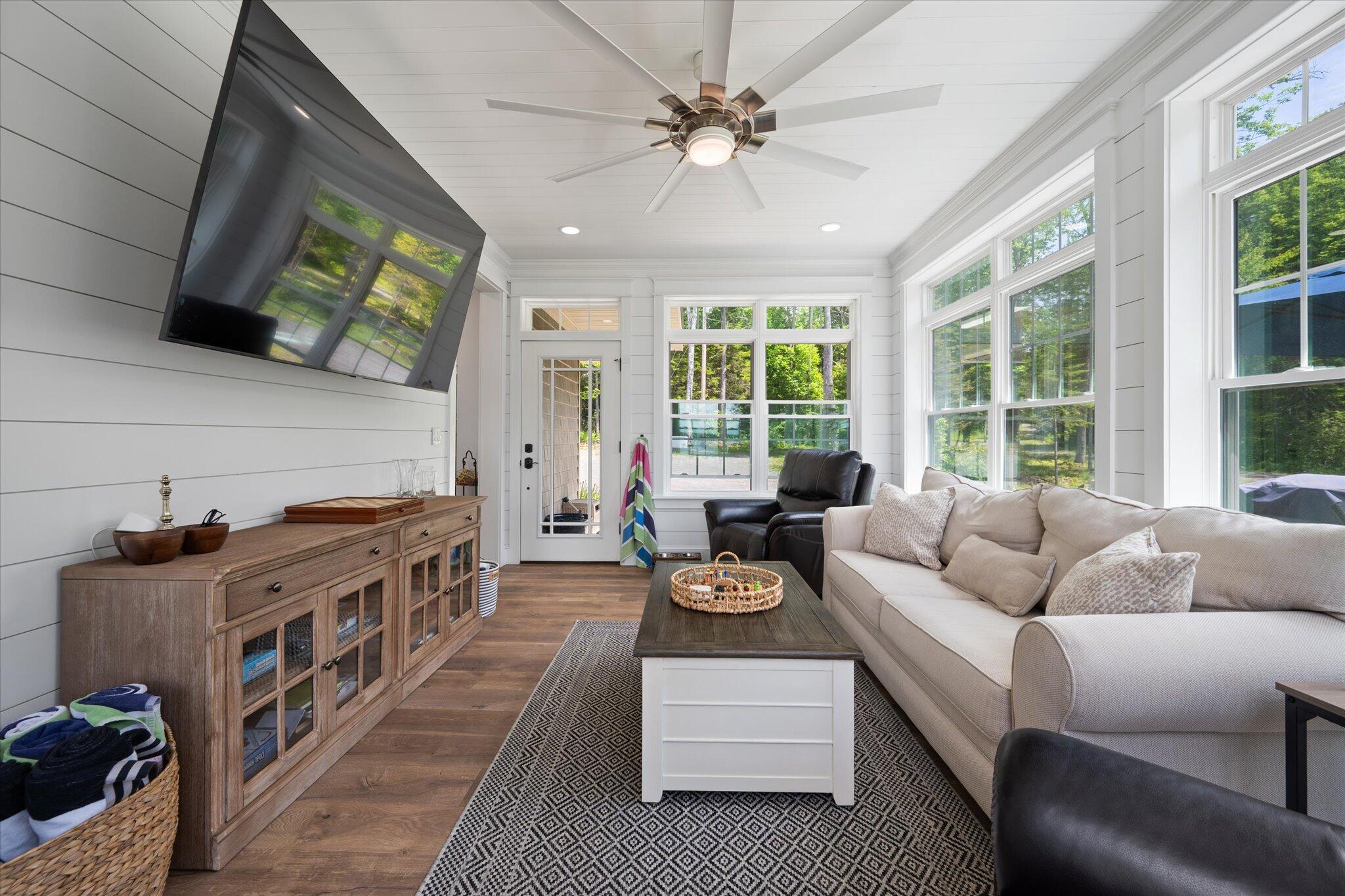 622 Railroad Bed Road Milo, ME 04463 - Photo 29 of 84 Sunroom...