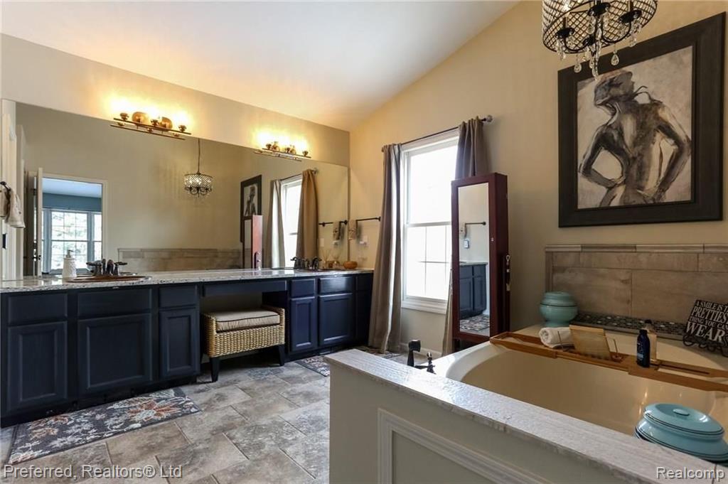 47456 Stone Ridge Boulevard Canton, MI 48187 - Photo 20 of 27 Gallery Image 20